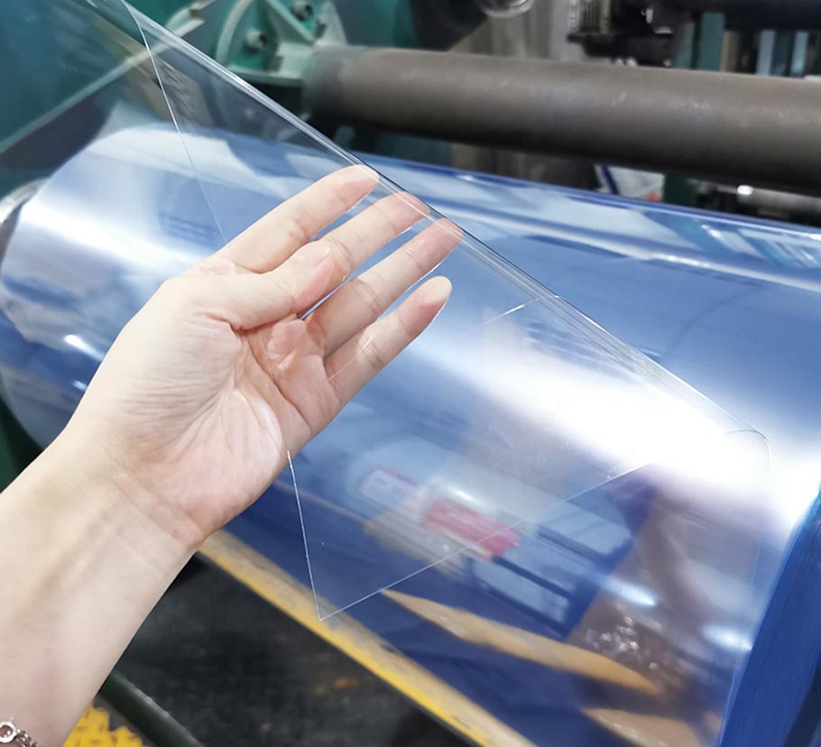 Tại sao dùng màng PVC trong suốt làm vách ngăn giọt bắn